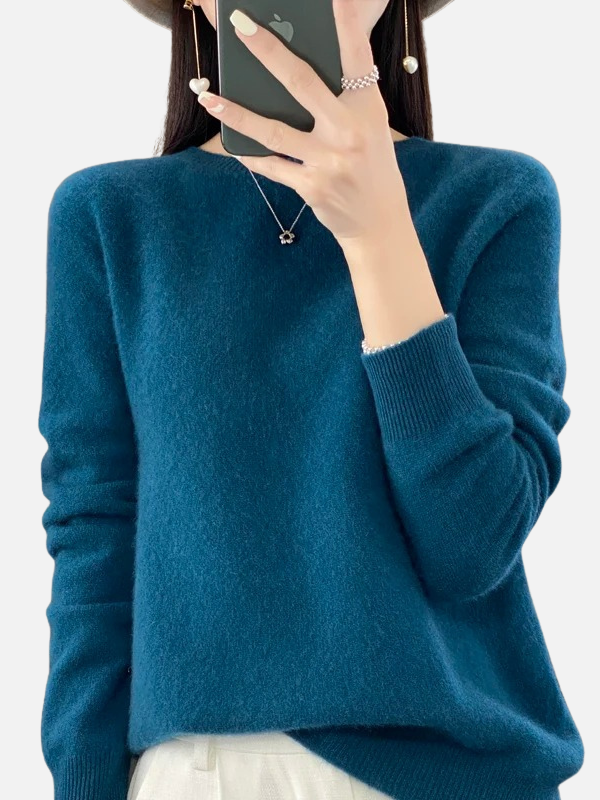 Maria | Soft Knit Jumper with Round Neck