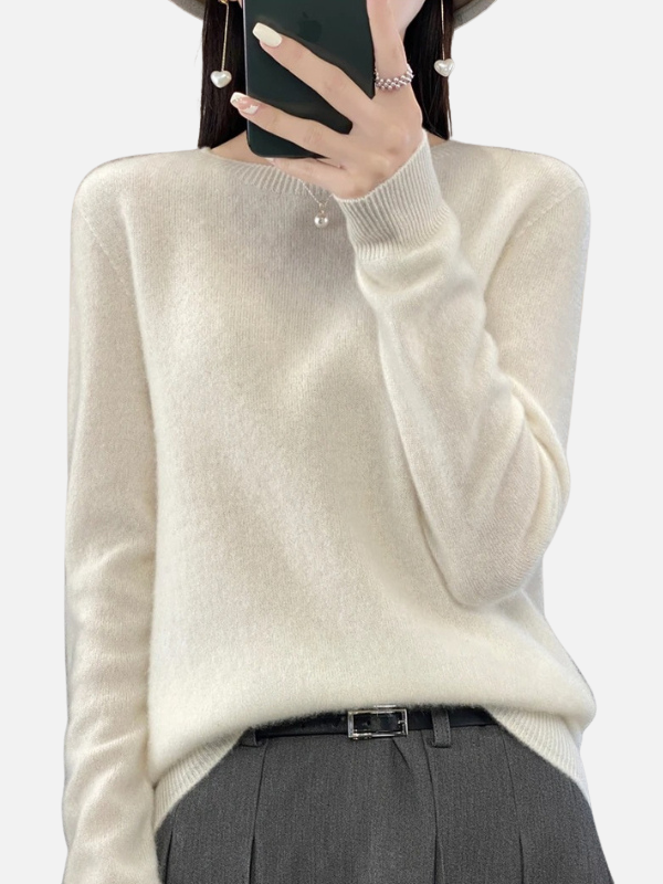 Maria | Soft Knit Jumper with Round Neck