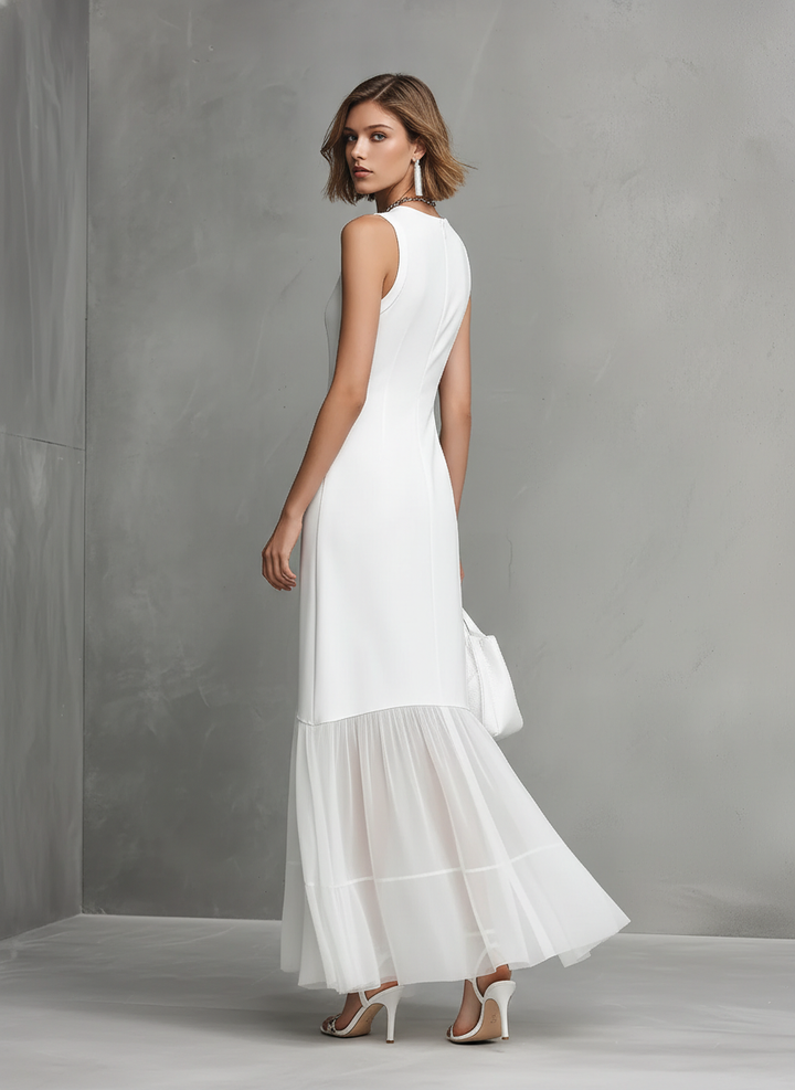 Elegant White Sleeveless Dress for Women Made from Silk and Chiffon Elements